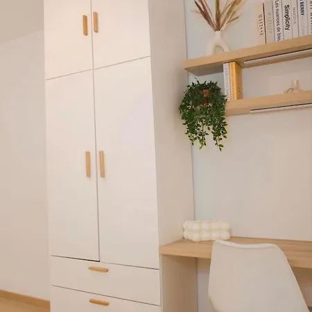 Elegant Neuf Acces Facile A Apartment